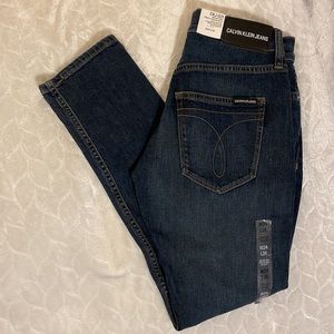 NWT Mid-Rise Slim 24x28 stretchy (P06)